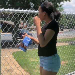 Meet your Posher, Kalem